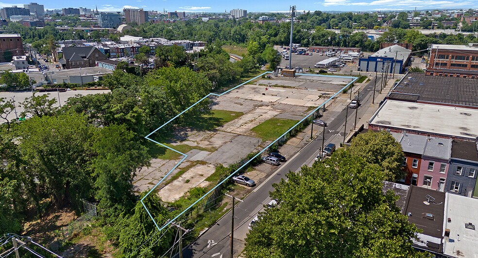 401 W 26th St, Baltimore, MD à vendre - Photo de l’immeuble – Image 2 sur 5