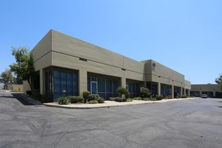 Plus de détails pour 400 E Commonwealth Ave, Fullerton, CA - Industriel/Logistique à louer