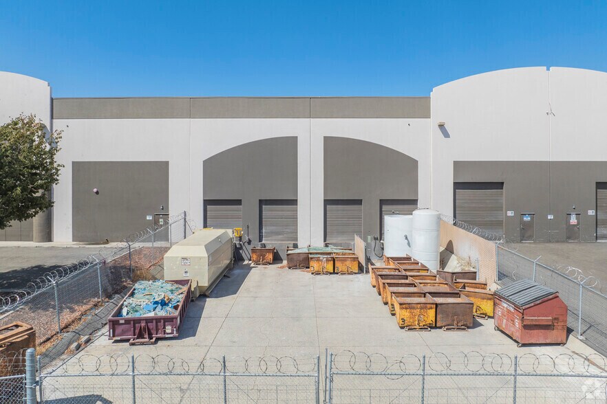 1448 Mariani Ct, Tracy, CA à louer - Photo de l’immeuble – Image 2 sur 7