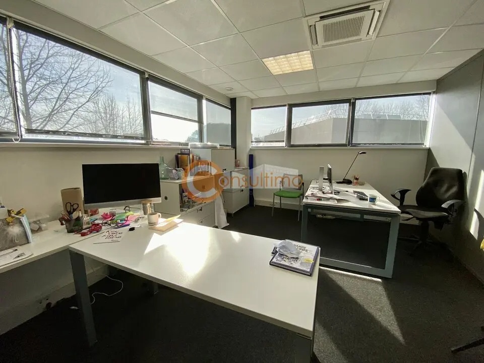 Bureau dans Pessac à louer Photo de l’immeuble– Image 1 sur 16