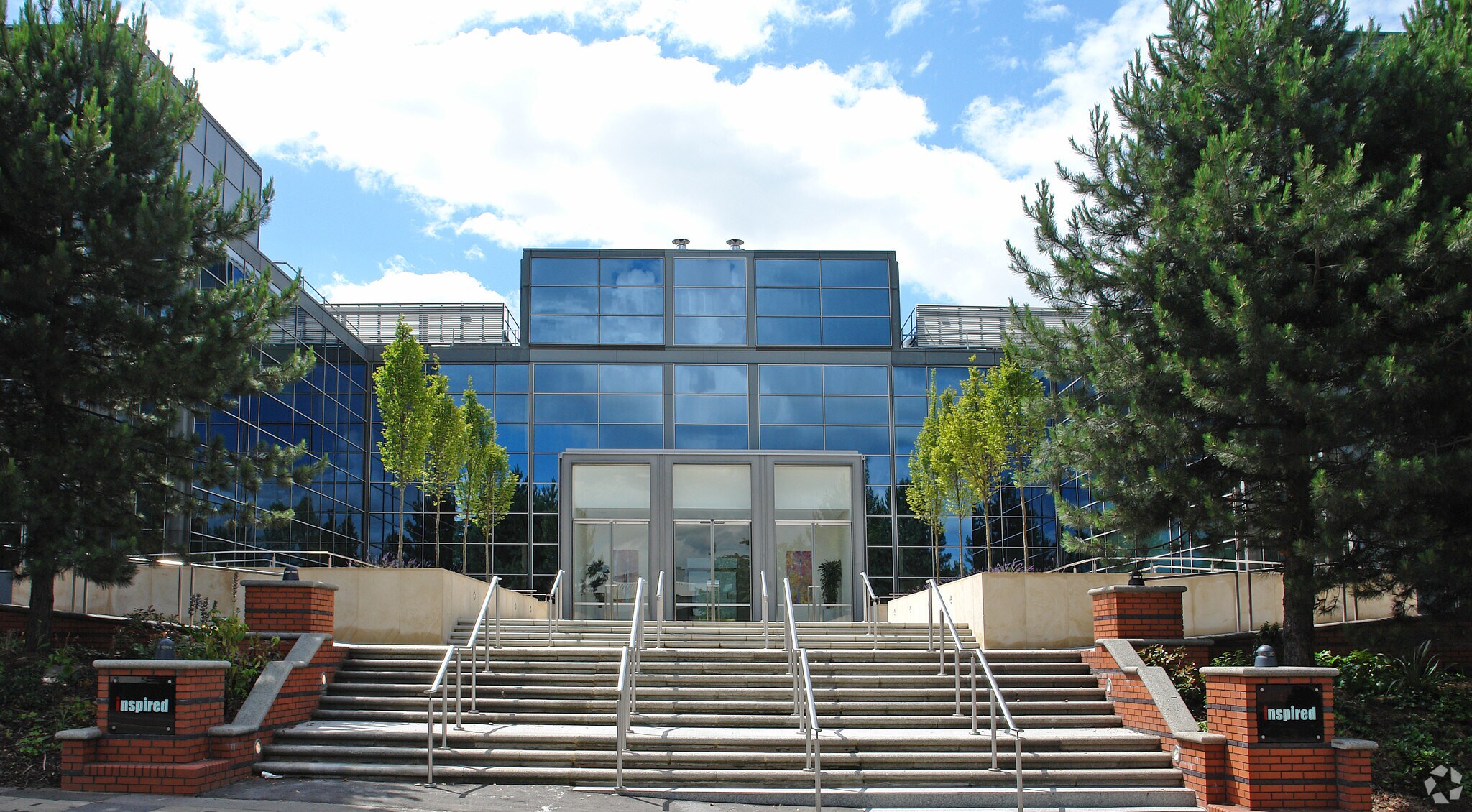 Easthampstead Rd, Bracknell à louer Photo de l’immeuble– Image 1 sur 6