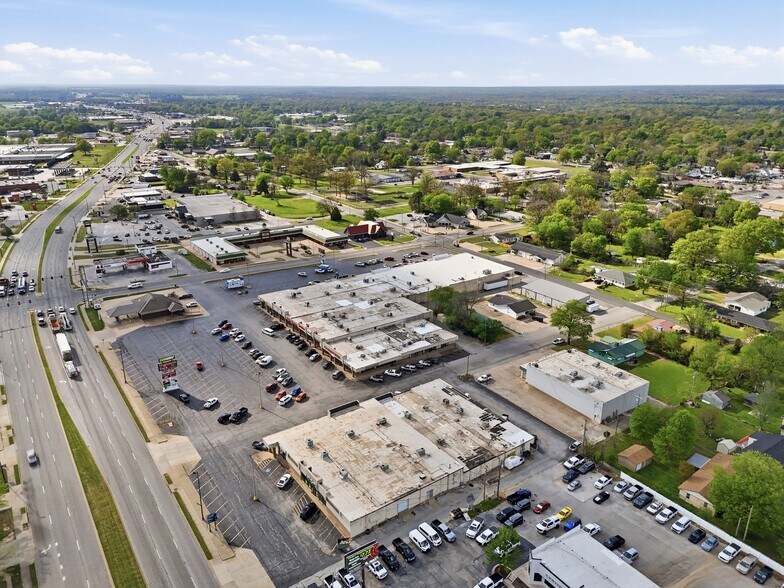 151 Highway 412, Siloam Springs, AR à louer - Photo de l’immeuble – Image 3 sur 10