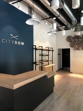 325 NW Park Avenue, Portland, OR à louer Photo de l’immeuble– Image 2 sur 4