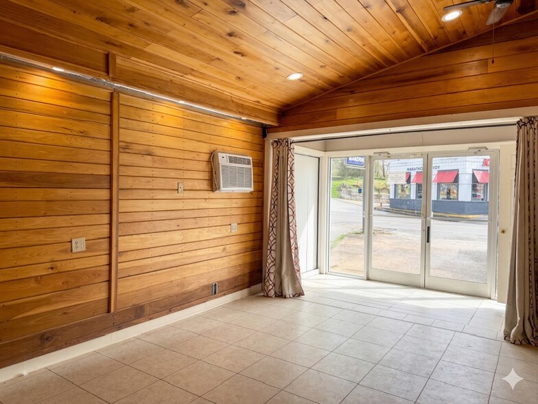 2108 N Main St, Hazard, KY à vendre - Photo de l’immeuble – Image 2 sur 21