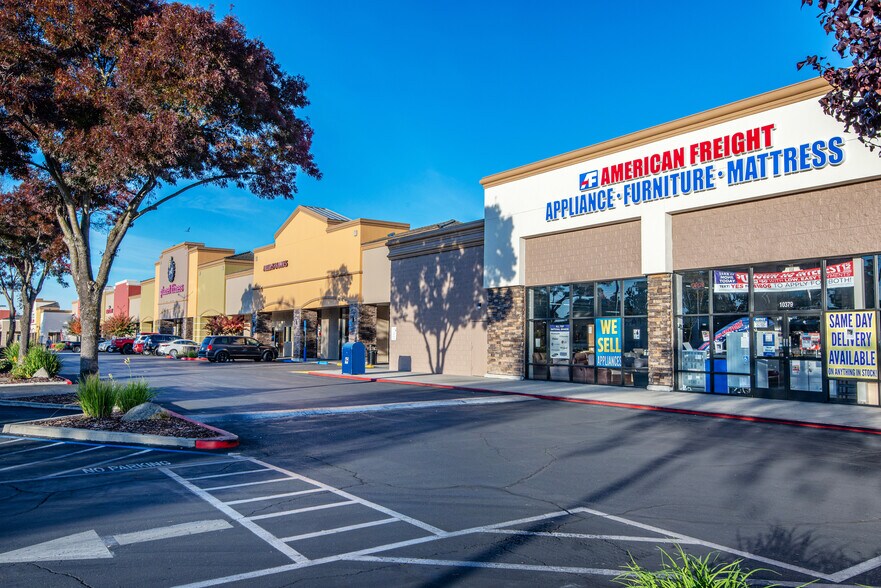 10301-10385 Folsom Blvd, Rancho Cordova, CA à louer - Photo de l’immeuble – Image 3 sur 6