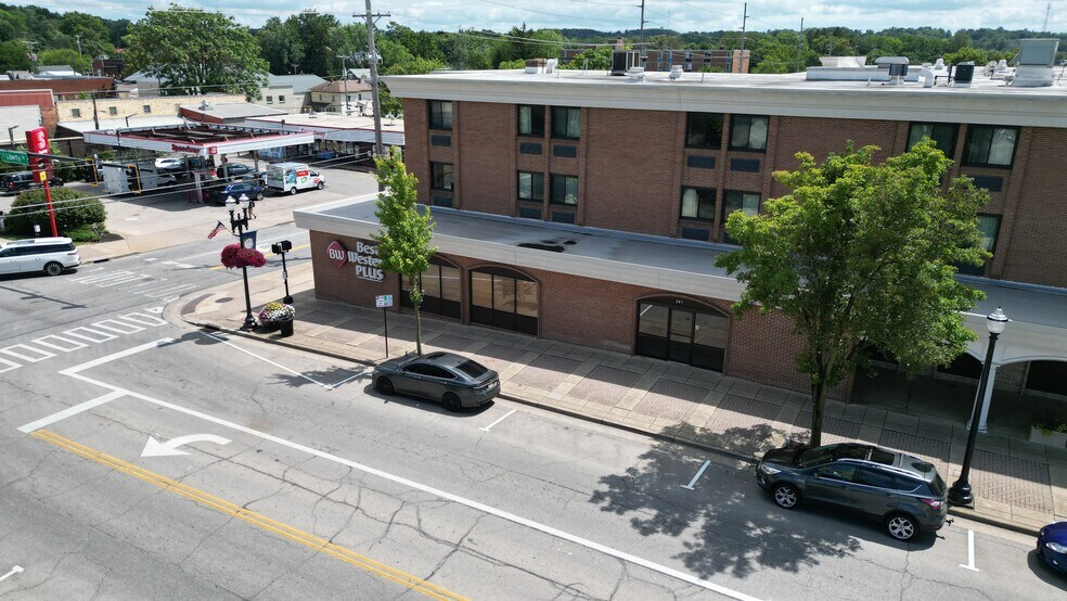 243 E Liberty St, Wooster, OH à louer - Photo de l’immeuble – Image 2 sur 6