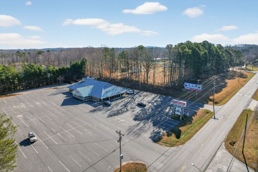 2200 N Fayetteville St, Asheboro, NC à louer - Photo de l’immeuble – Image 3 sur 17