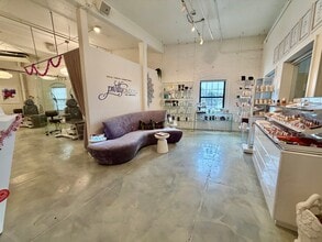 58 Pulaski St, Peabody, MA à louer Photo intérieure– Image 1 sur 11