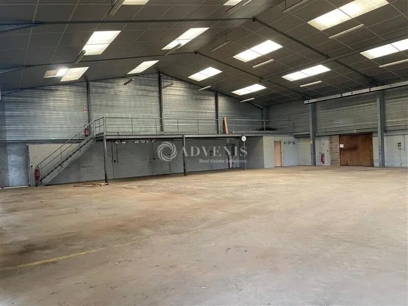 Local d’activités dans Thorigné-sur-Dué à louer Photo de l’immeuble– Image 1 sur 5