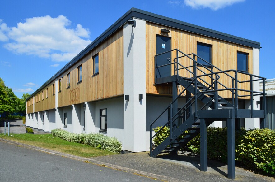 29 Mount Ave, Milton Keynes à louer - Photo de l’immeuble – Image 2 sur 9