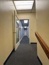 2115 N Charles St, Baltimore, MD à louer Photo de l’immeuble– Image 2 sur 8