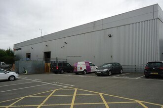 83-84 Livingstone Rd, Andover à louer Photo de l’immeuble– Image 2 sur 2