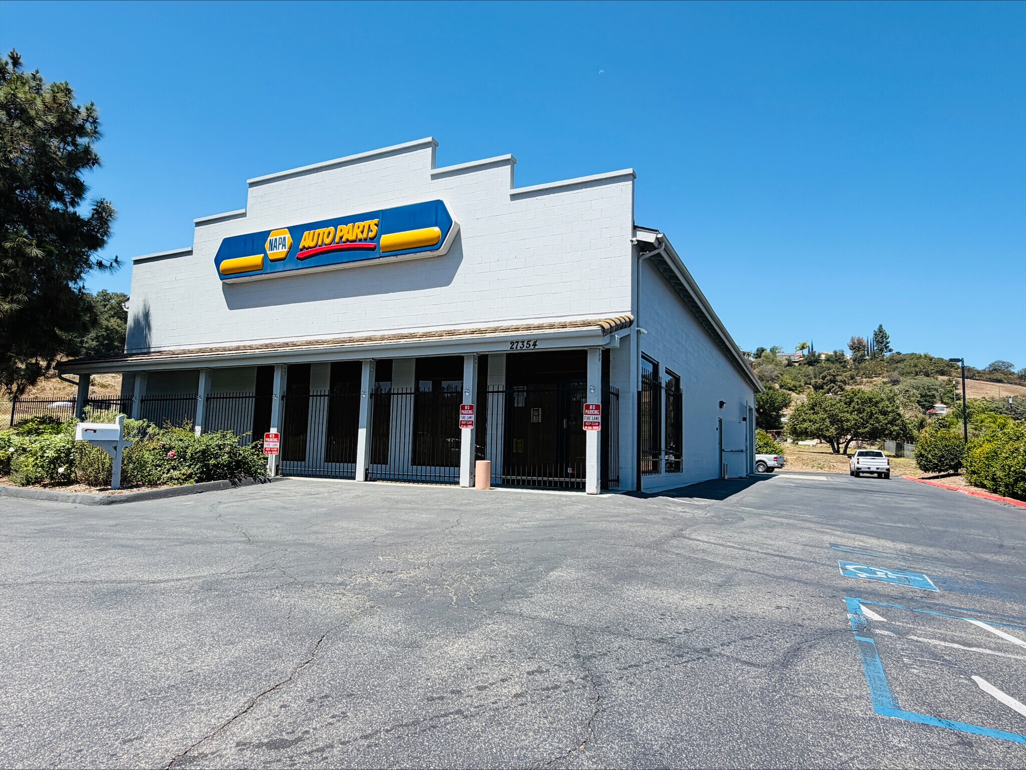 27354 Valley Center Rd, Valley Center, CA à louer Photo principale– Image 1 sur 6