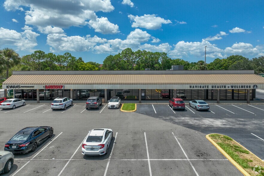 11200-11284 W Hillsborough Ave, Tampa, FL à louer - Photo de l’immeuble – Image 2 sur 19