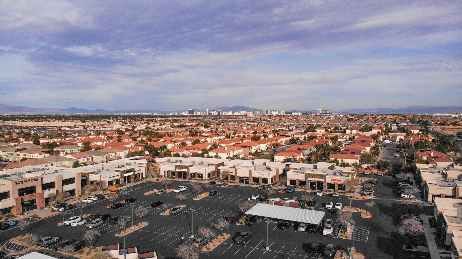 6040 S Durango Dr, Las Vegas, NV 89113 - Lot 110 - - Photo intérieure - Image 2 of 7