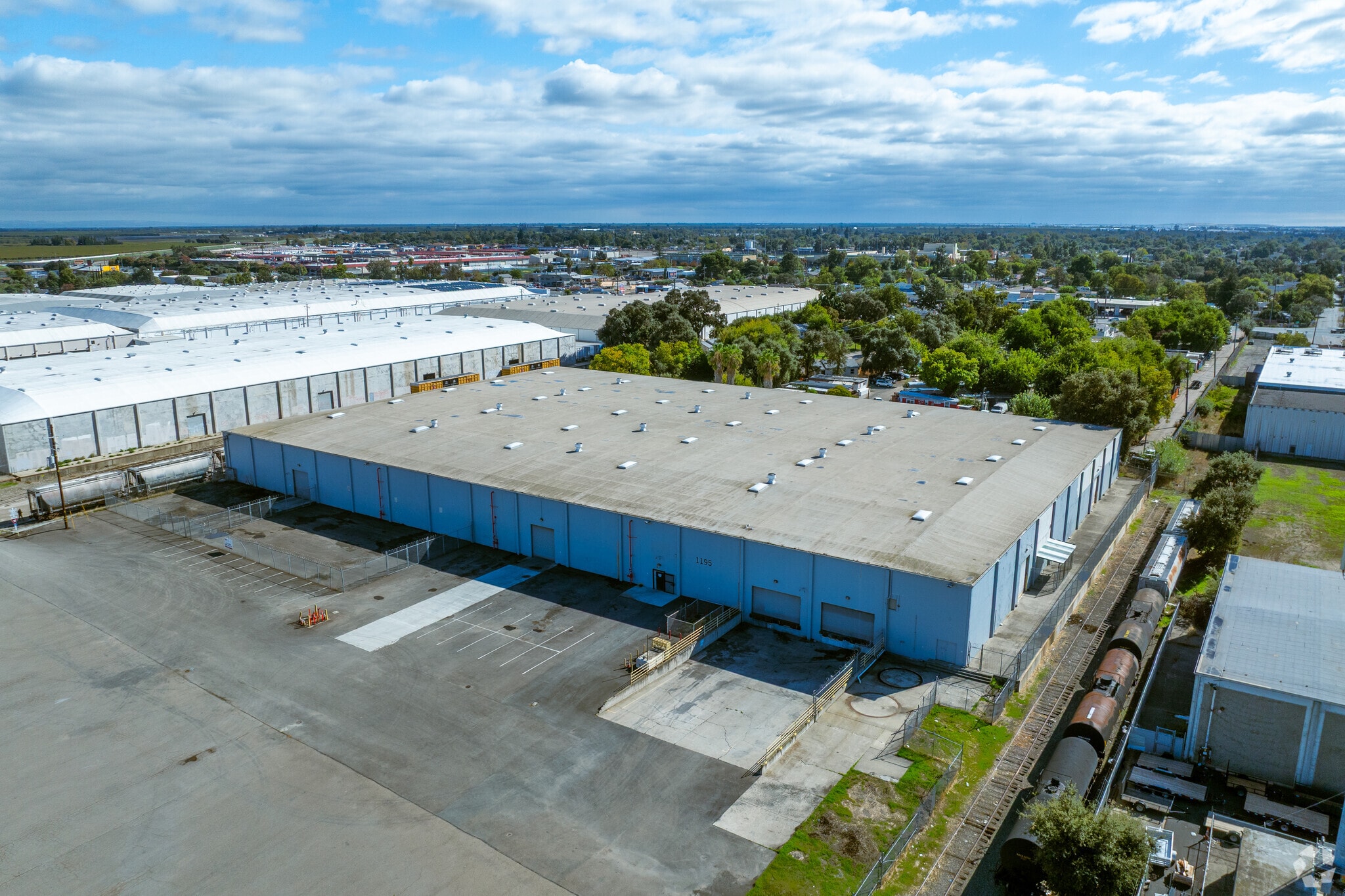 1195 N Gertrude Ave, Stockton, CA à vendre Aérien– Image 1 sur 22