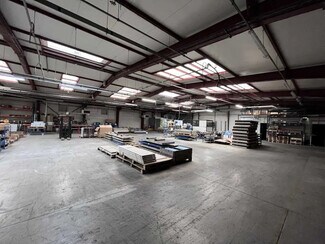 Plus de détails pour Local d'activités à louer