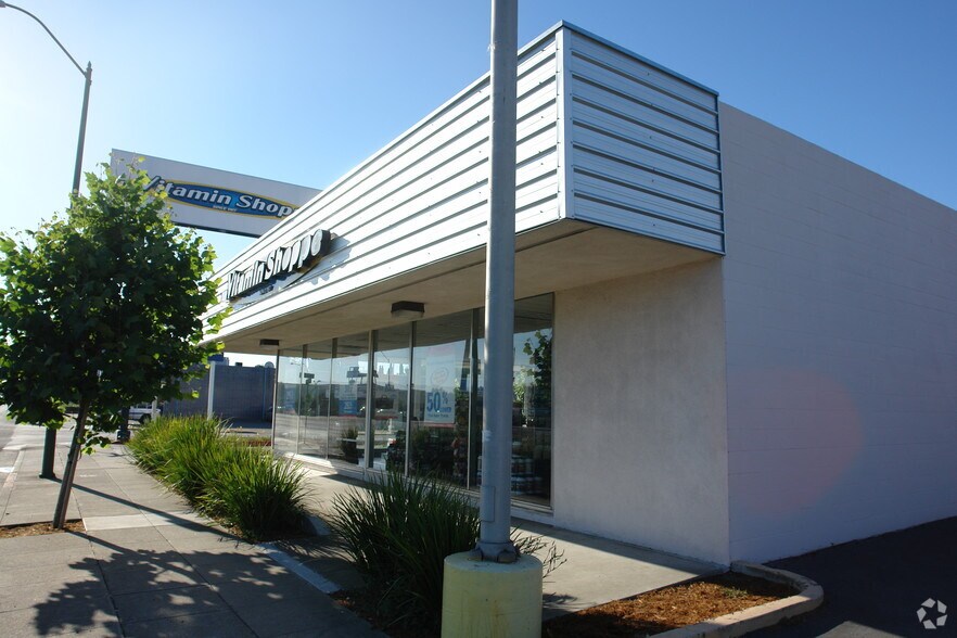 3150 Stevens Creek Blvd, San Jose, CA à louer - Photo de l’immeuble – Image 2 sur 5