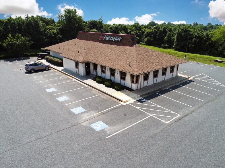 5 Newport Dr, Forest Hill, MD à vendre - Photo principale – Image 1 sur 7