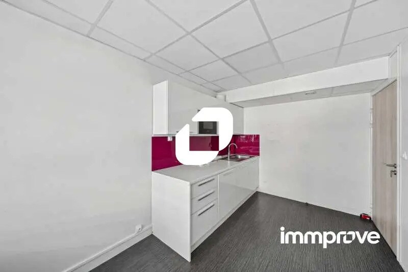 235 Cours Lafayette, Lyon à louer - Photo de l’immeuble – Image 3 sur 13