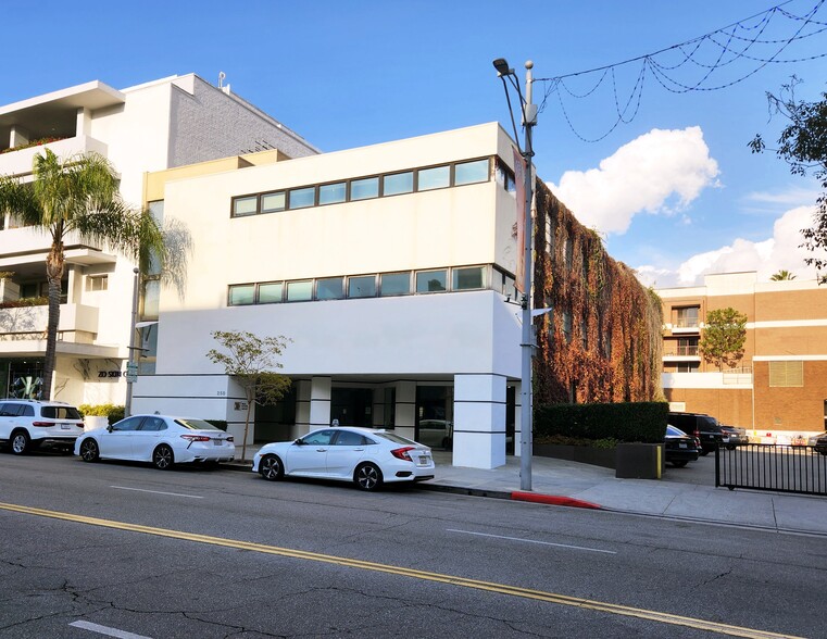 250-256 N Canon Dr, Beverly Hills, CA à louer - Photo principale – Image 1 sur 11