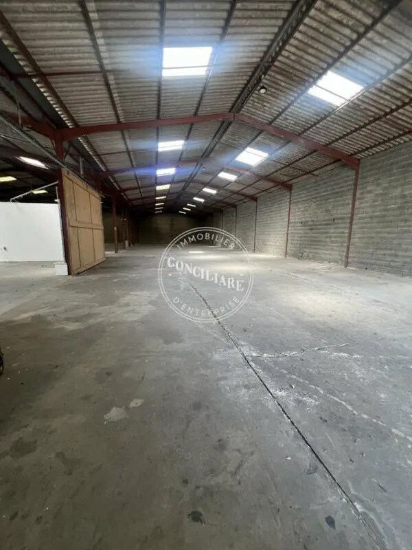 Plus de détails pour Industriel/Logistique à louer