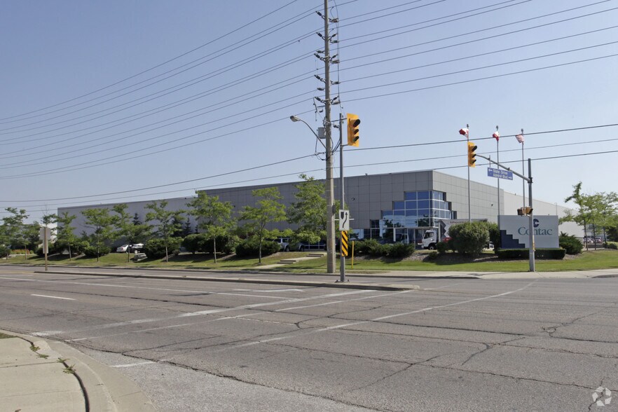 460 Admiral Blvd, Mississauga, ON à louer - Photo principale – Image 1 sur 2
