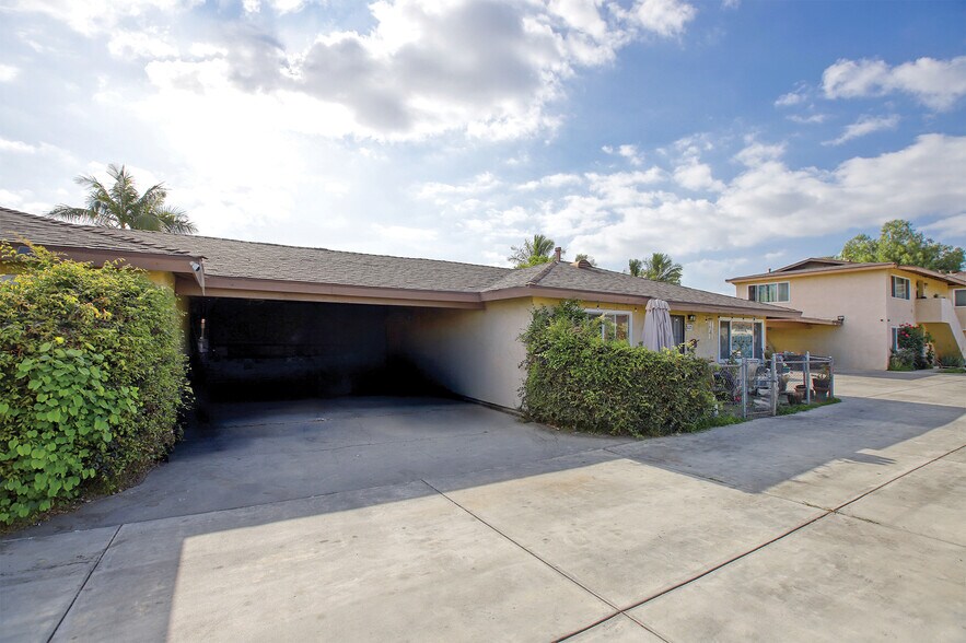 6029 Live Oak St, Bell Gardens, CA à vendre - Photo de l’immeuble – Image 2 sur 6