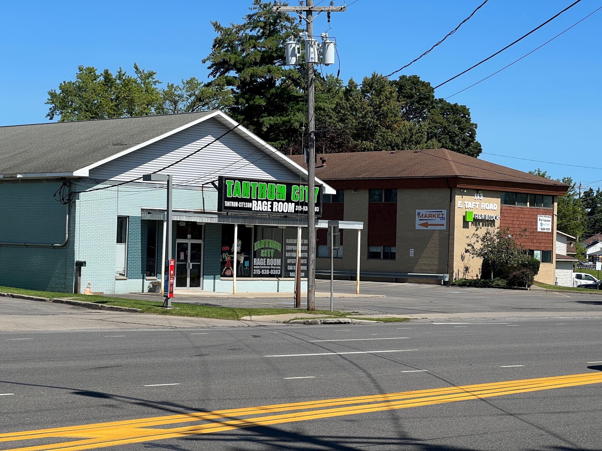 109-113 E Taft Rd, Syracuse, NY à vendre Photo de l’immeuble– Image 1 sur 4