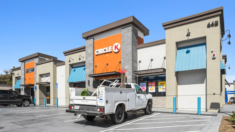 42-44 Rio Rancho Road, Pomona, CA à vendre - Photo de l’immeuble – Image 2 sur 7