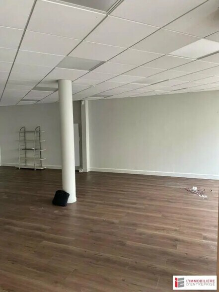 Local commercial dans Lorient à louer - Photo intérieure – Image 2 sur 4