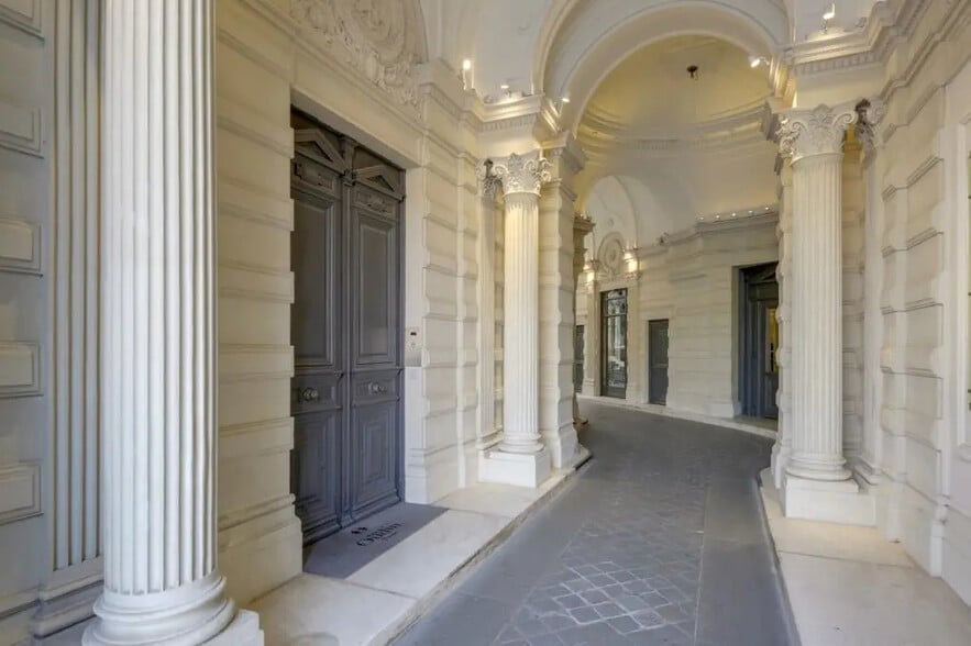 8 Place Vendôme, Paris à louer - Hall d’entrée – Image 2 sur 9