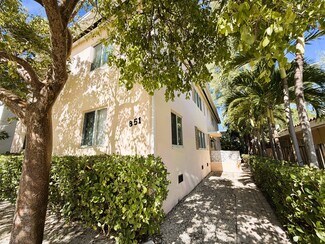 Plus de détails pour 851 80th St, Miami Beach, FL - Logement à vendre