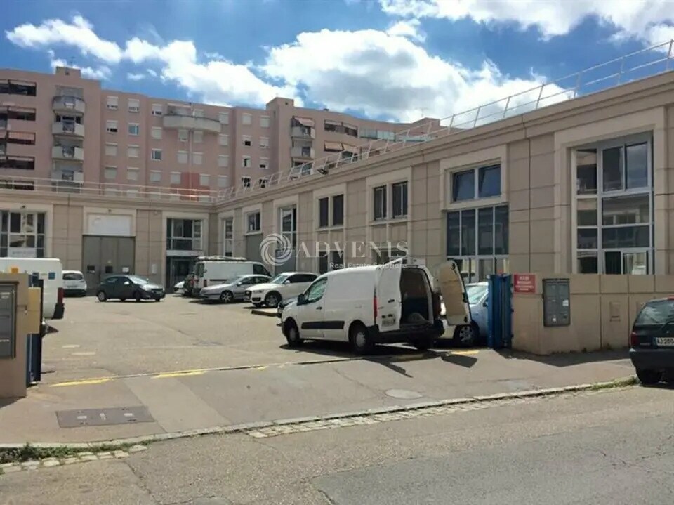 Bureau dans Villeurbanne à louer Photo de l’immeuble– Image 1 sur 6