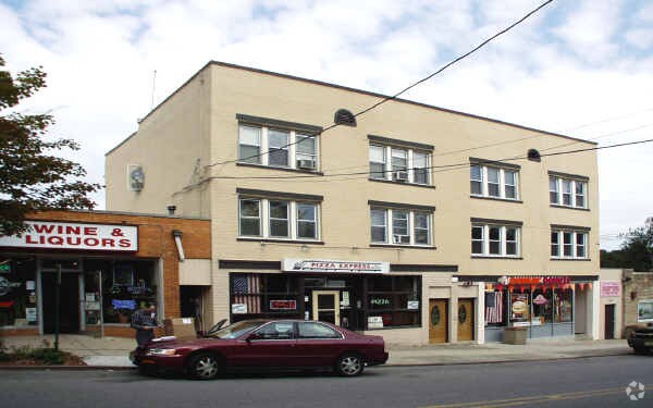 126--132 Hardenburgh Ave, Demarest, NJ à louer - Photo principale – Image 1 sur 2