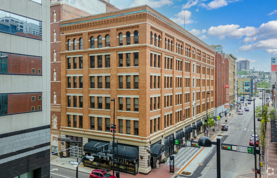 700 Walnut St, Cincinnati, OH à louer - Photo principale – Image 1 sur 4