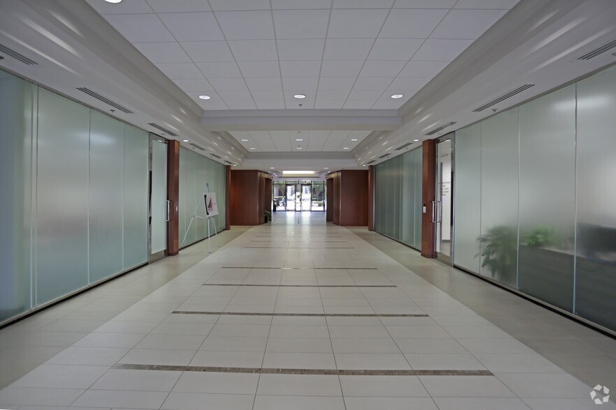10151 Deerwood Park Blvd, Jacksonville, FL à louer - Hall d’entrée – Image 3 sur 13
