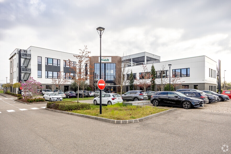 54 Rue Marcel Dassault, Genas à louer - Photo de l’immeuble – Image 3 sur 3