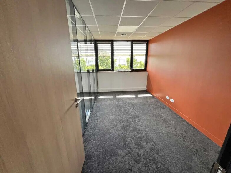 Bureau dans Rennes à louer - Photo de l’immeuble – Image 3 sur 10
