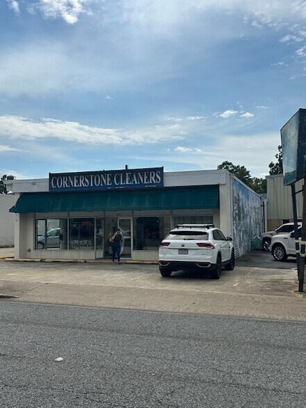 1013 & 1017 Oakland Avenue Retail portefeuille de 2 biens à vendre sur LoopNet.fr - Photo de l’immeuble – Image 3 sur 18