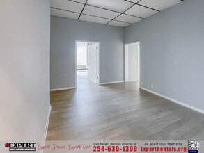 2210 E Central Texas Expy, Killeen, TX à louer Photo intérieure– Image 2 sur 5