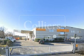 Plus de détails pour 130 Rue Claude Nicolas Ledoux, Aix-en-Provence - Bureau, Local d'activités à louer