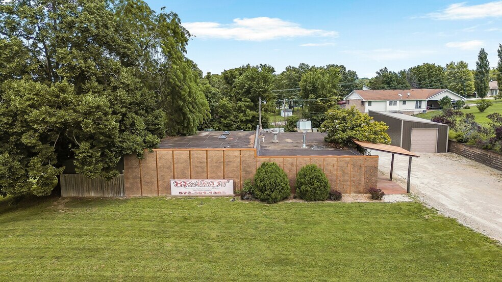 1401 E Main St, Linn, MO à vendre - Photo de l’immeuble – Image 2 sur 32