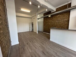 6232-6238 N Broadway St, Chicago, IL à louer Photo de l’immeuble– Image 2 sur 15
