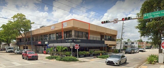 1101-1111 SW 8th St, Miami, FL à louer - Photo de l’immeuble – Image 2 sur 6