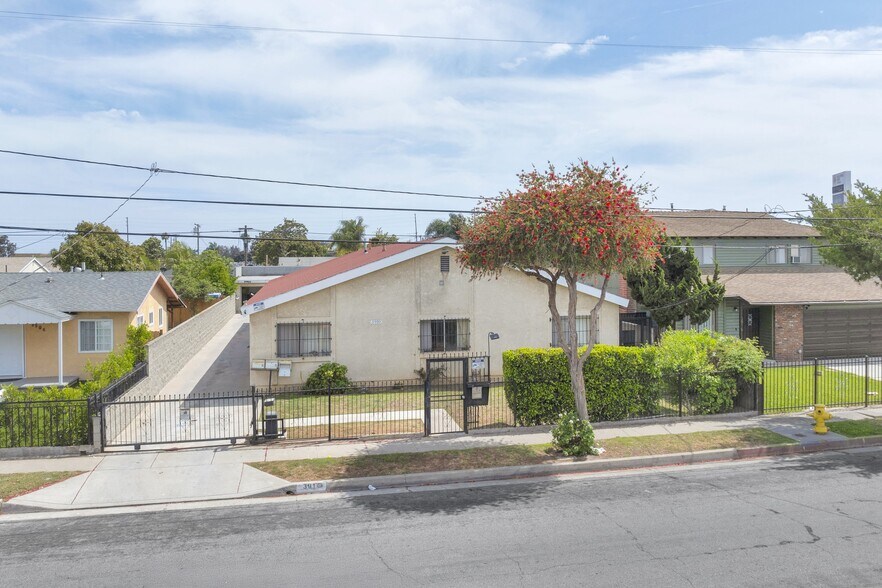 3910 W 112th St, Inglewood, CA à vendre - Photo de l’immeuble – Image 2 sur 7