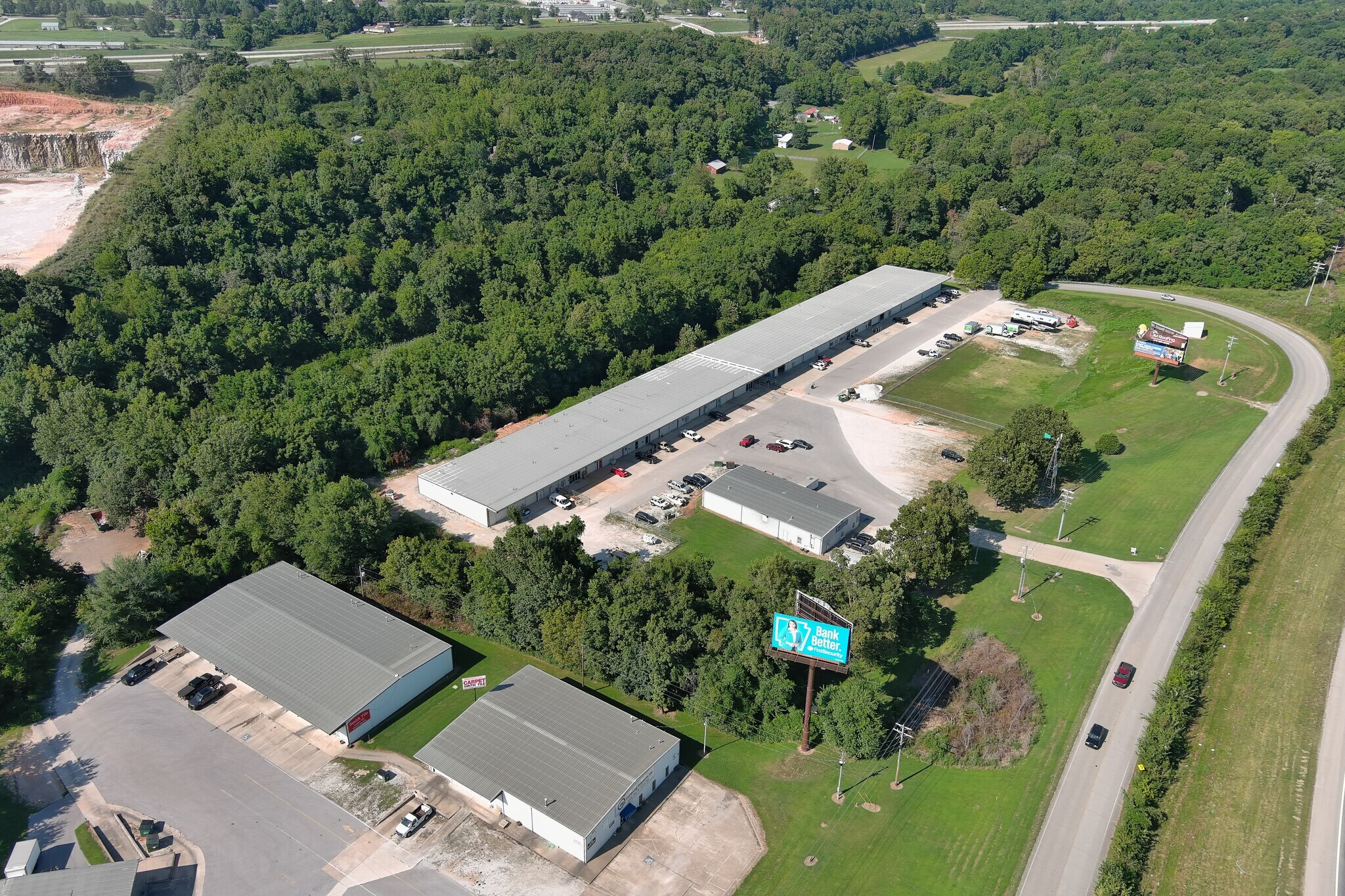 13241 Puppy Creek Rd, Springdale, AR à louer Photo principale– Image 1 sur 5