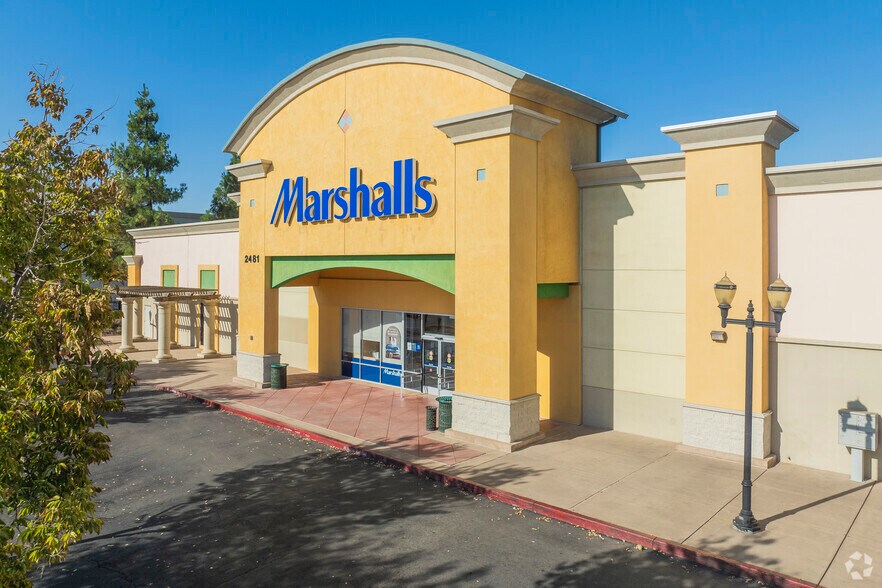 2481-2483 Naglee Rd, Tracy, CA à louer - Photo de l’immeuble – Image 3 sur 10