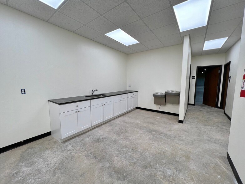 133 NE 52nd St, Oklahoma City, OK à louer - Photo intérieure – Image 3 sur 3