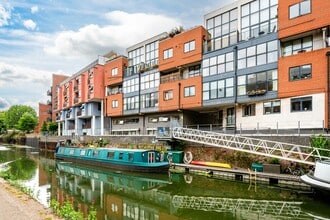 20 Copenhagen Pl, Londres à louer Photo de l’immeuble– Image 1 sur 20